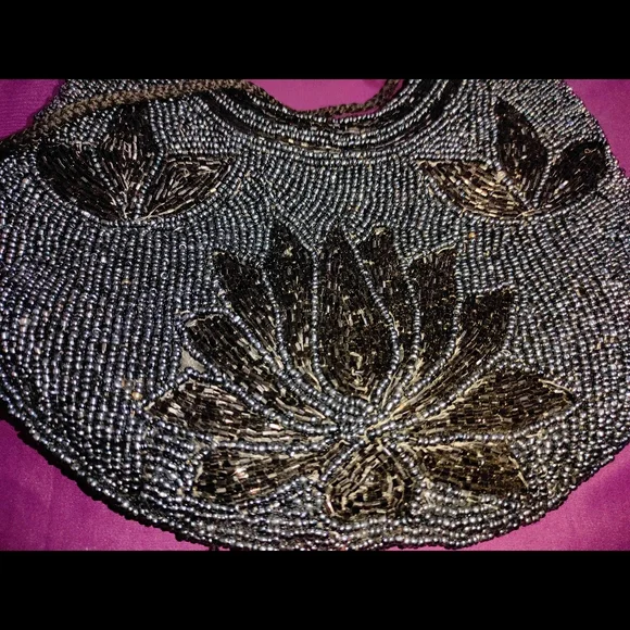 🖤Elegant Beaded Bag🖤 - Picture 3 of 6